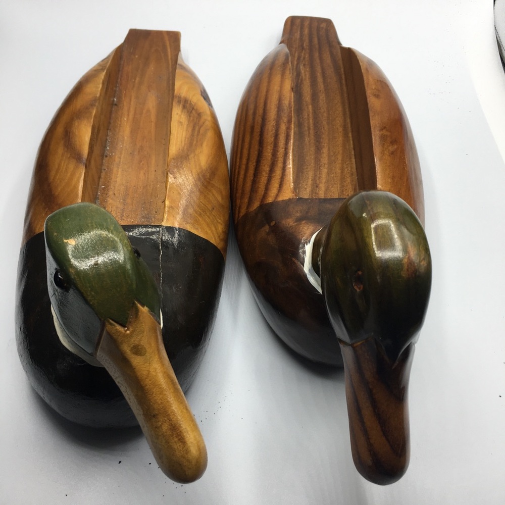 Wooden duck decoration